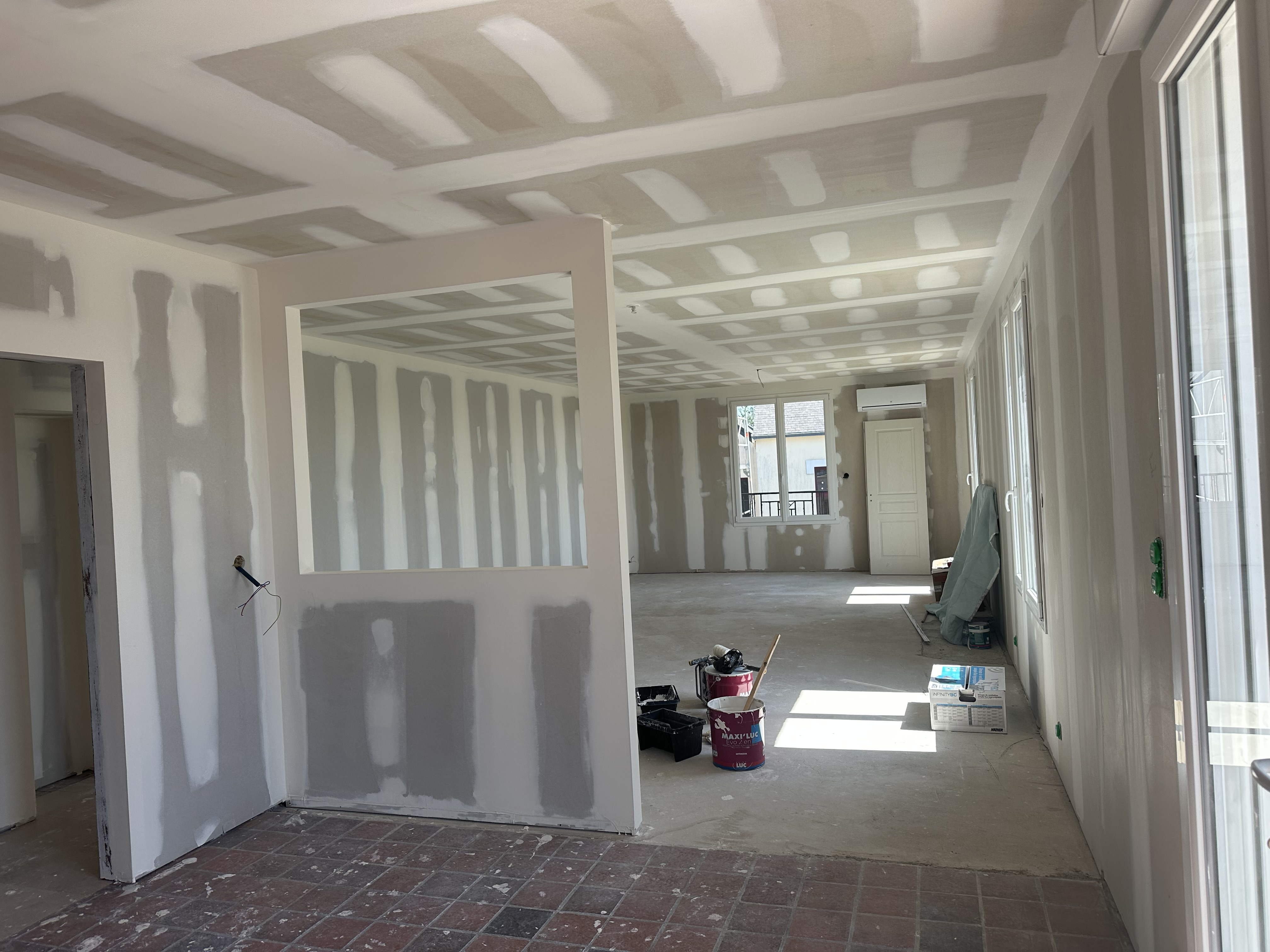 Chantier isolation cloison sèche bandes